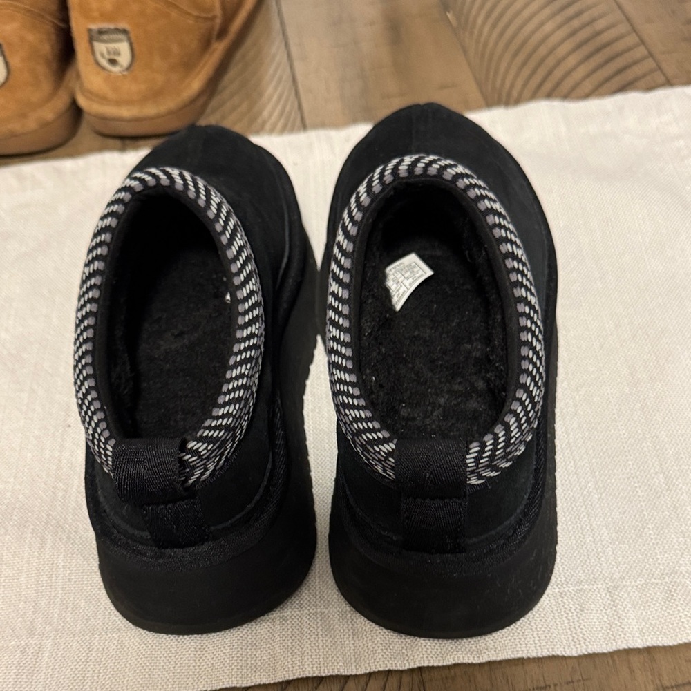 Koolaburra Black Platform Slip-Ons